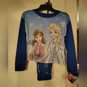 Disney Frozen Pajamas Little Girls Size 7/8 NWT Anna & Elsa